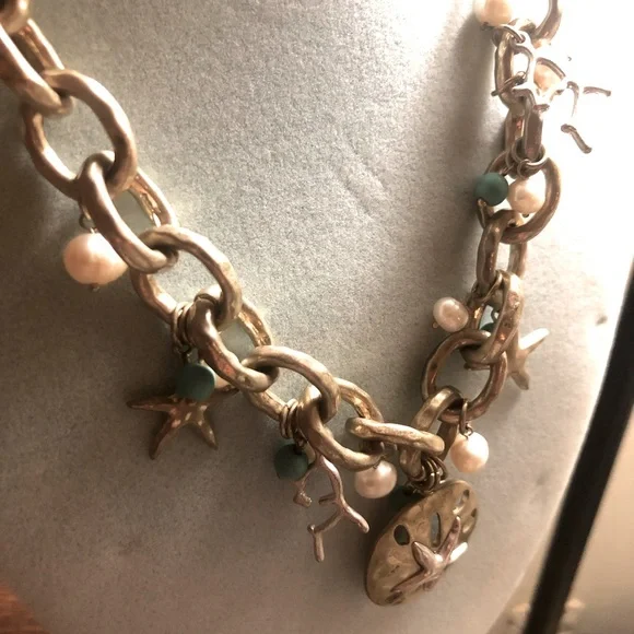 Gold and Silver Starfish Pendant Chunky Necklace - Picture 8 of 9
